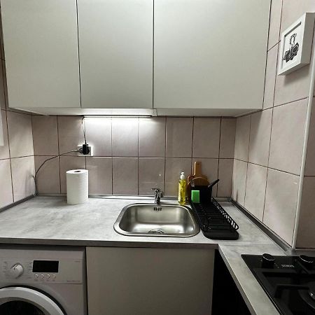 One Room Apartment Decebal Bucureşti Eksteriør bilde